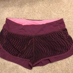 Lululemon Speed Up 2.5” shorts!